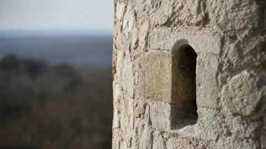 Uczniowie z Goczałkowa odkrywali historię zamku w Roztoce